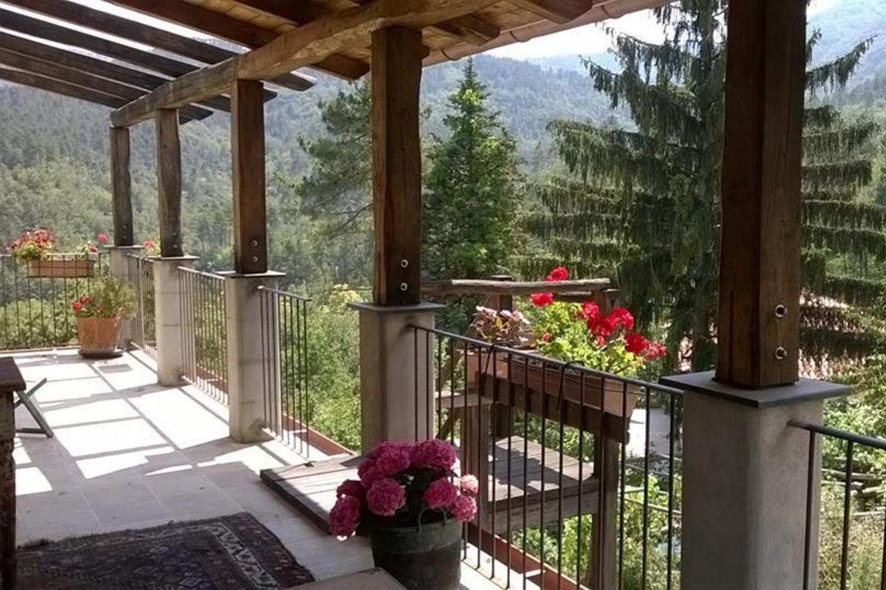 Agriturismo Di Charme E Ristorante Stallato Il Filo Di Paglia Carro المظهر الخارجي الصورة