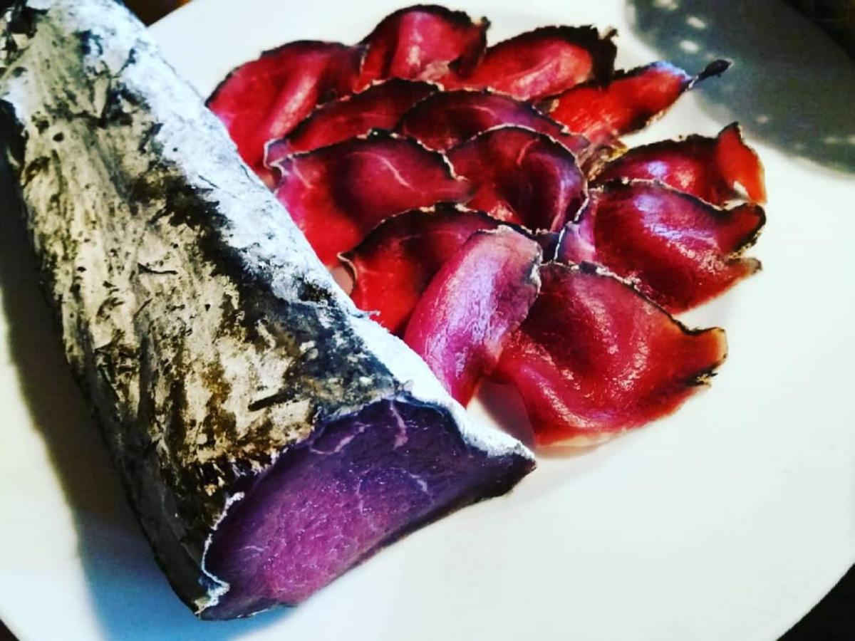 Agriturismo Di Charme E Ristorante Stallato Il Filo Di Paglia Carro المظهر الخارجي الصورة
