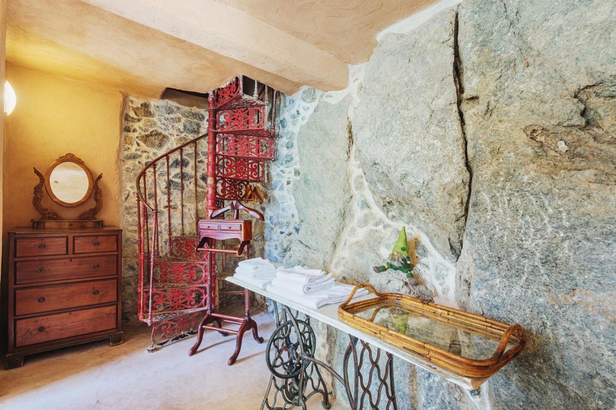 Agriturismo Di Charme E Ristorante Stallato Il Filo Di Paglia Carro المظهر الخارجي الصورة