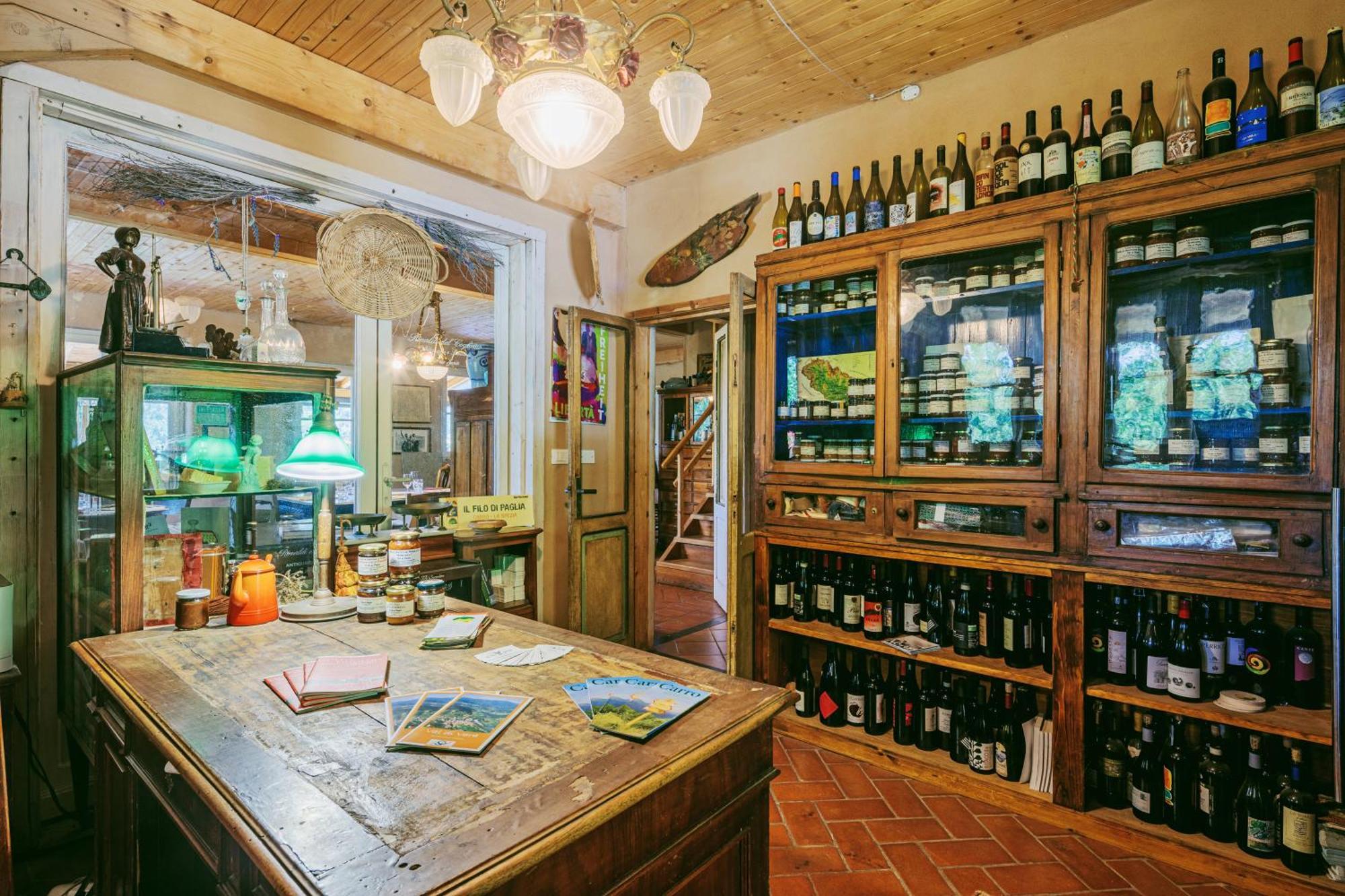 Agriturismo Di Charme E Ristorante Stallato Il Filo Di Paglia Carro المظهر الخارجي الصورة